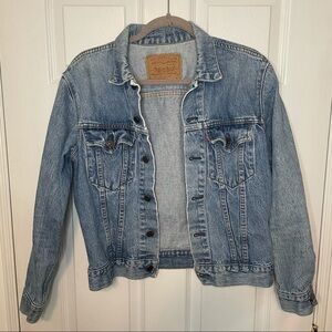 𝅺LEVI’S Vintage Blue Denim Jean Trucker Jacket 40